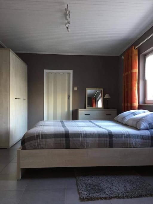 Le Calme De La Prairie De Liege Apartment Ngoại thất bức ảnh